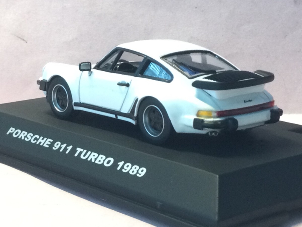 IWAYA ポルシェ 911Bターボ 1989 1/43 ミニカー 赤 IWAYA ポルシェ