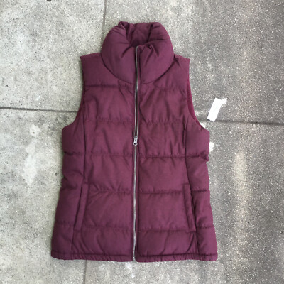 NWT Gap Women Puffer Vest Small Burgundy Zip Front