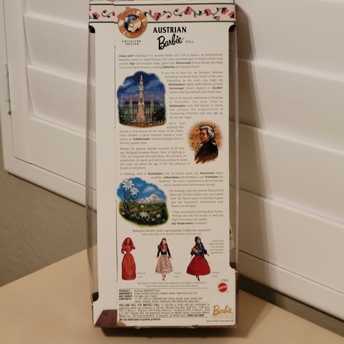Austrian Barbie, Collector Edition - Picture 2 of 3