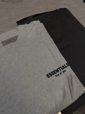 Essentials Fear of God Men s S Gray Cotton Crew Neck Short Sleeve Logo Tee