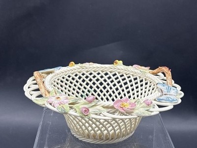 Belleek Lattice Basket 3D Flowers Branch-Look Handles, 6.5in D x 2in H