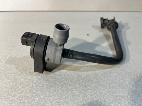 BMW 4 F32 F33 2015 Benzin 225kW Turbolader Druckwandler Magnetventil 7636153