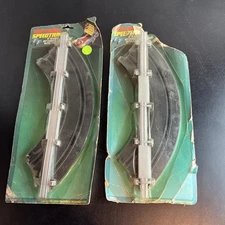 1977 MATCHBOX SPEEDTRACK 9" RADIUS 90° CURVED TRACK 2 PACK #14-1021 14-3721 NOS