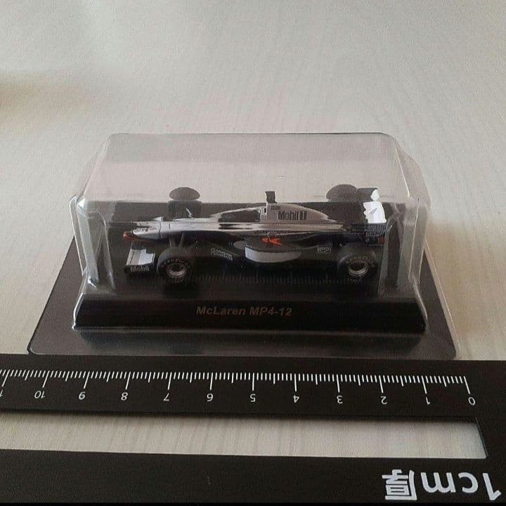 Kyosho 1:64   F1Mclaren Mp4-12 No.9 Mini Car