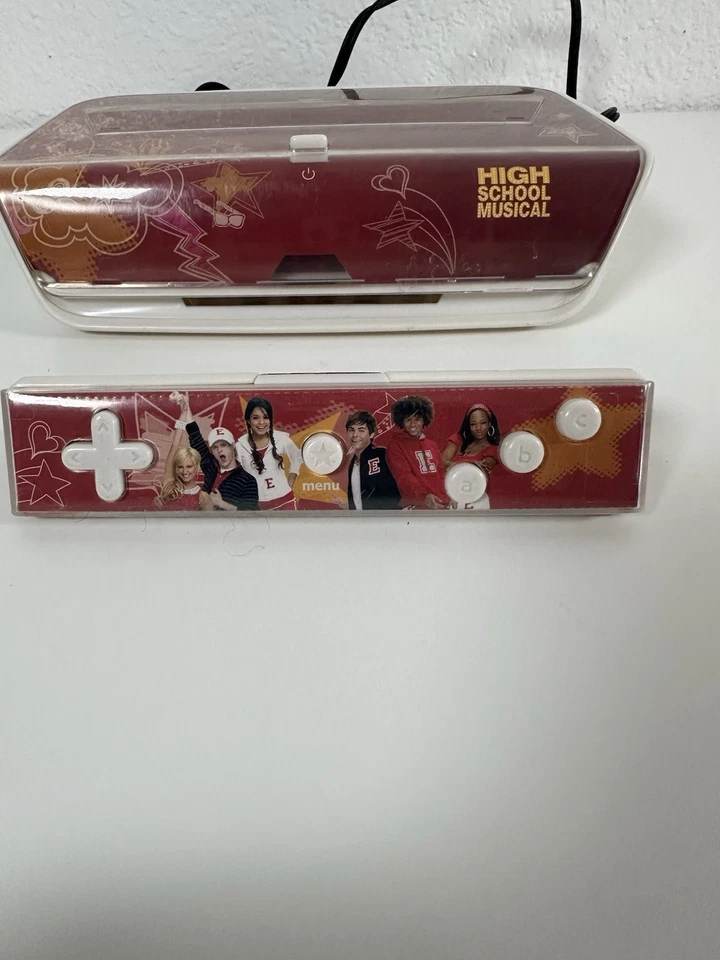 Jakks Pacific 高中音乐 G2 电子游戏 - 即插即用电视游戏 — 第 2/3 张图片