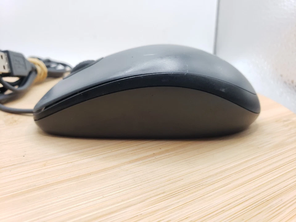 Logitech M-100 M-U0026 Gray 2 Button Scroll, Wired usb Mouse Works Great - Image 4 of 4