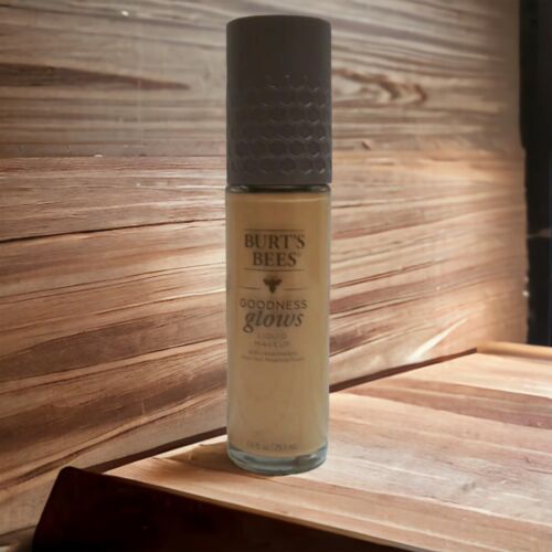 Burt's Bees Goodness Glows Liquid Makeup #1061 Deep Maple - Picture 2 of 4