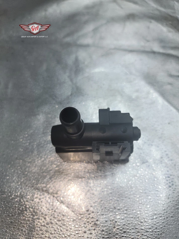 Válvula de ventilación de bote de vapor-VIN: U, código Eng: LQ4 ACDelco #276 Foto 3 de 3