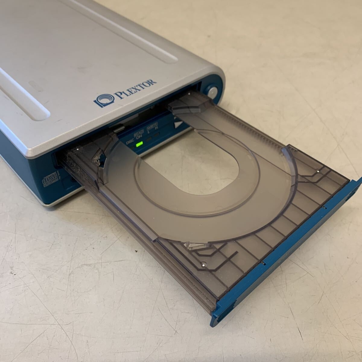 Plextor PX-W1210TSE 外付型CD-R/CD-RWドライブ Yahoo!オークション - PLEXTOR「PX-W1210TSE」 SCSI外付 CD-R/RW