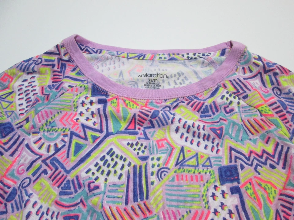 Nuevo con etiquetas Xhilaration Mujer Talla XS Pijama Top Lila Multi Manga Larga Prendas para dormir Foto 3 de 4