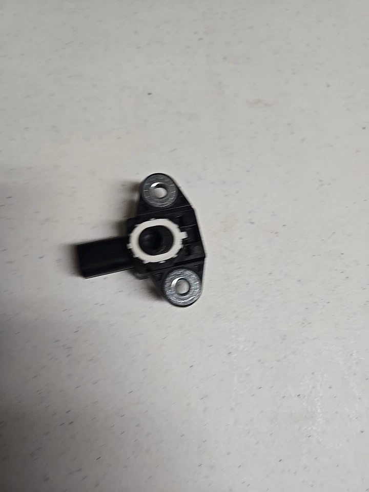 Jeep Compass 2016-2018 sensor delantero derecho OEM P56038976AA Foto 2 de 3