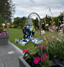 Glasblume Gartenstecker 50 cm mundgeblasen Blau Gelb Wei&szlig; Garten Deko Unikat