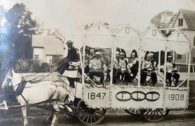1908 ODD FELLOWS Parade Float Horses I.O.O.F RPPC Photo Postcard COPY