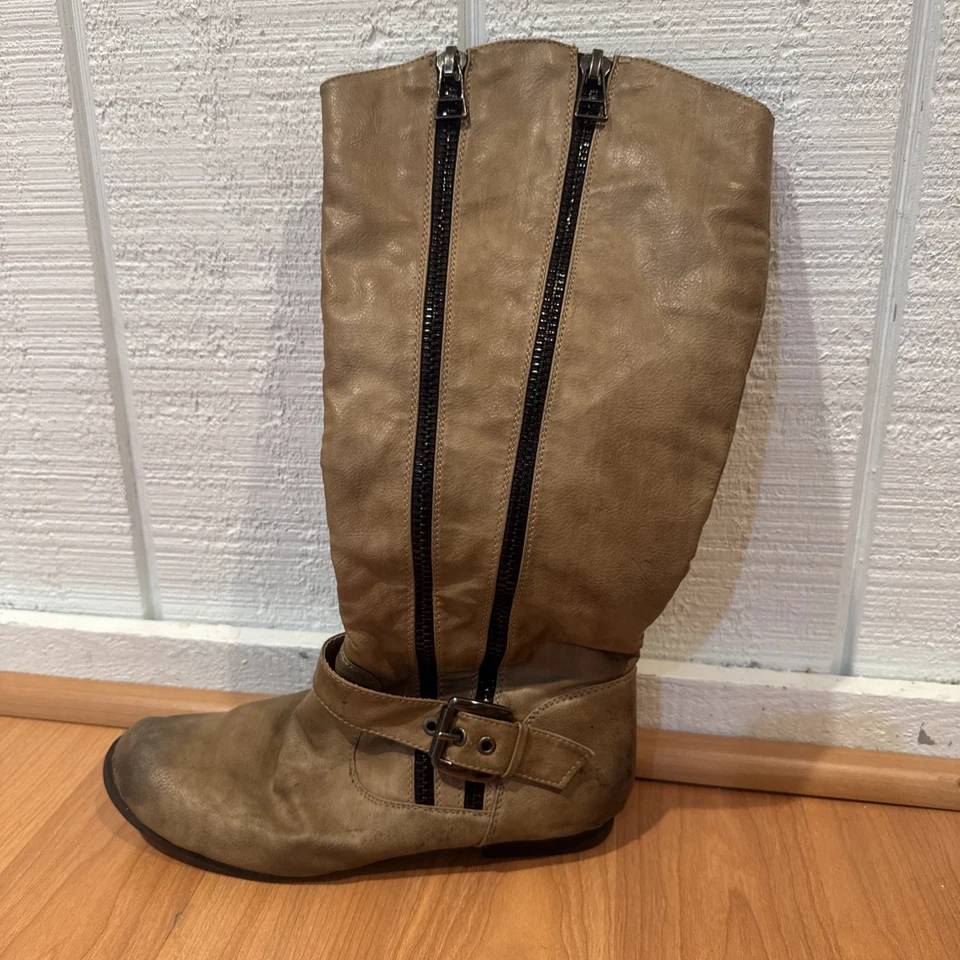 Botas Twisted para mujer hasta la rodilla talla 8,5 marrón 3 cremalleras Foto 4 de 4