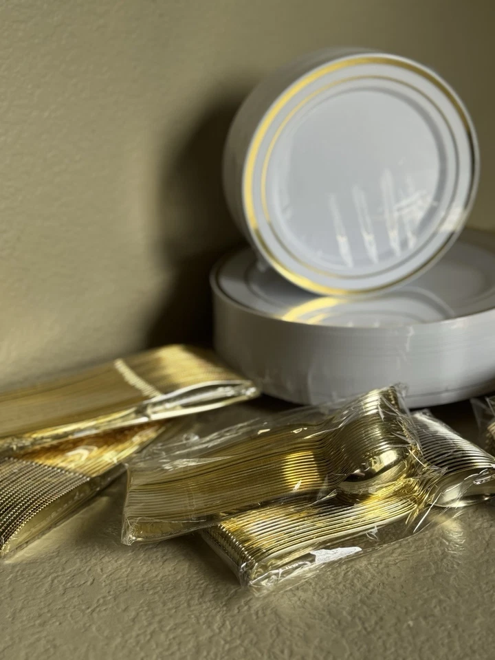 Juego de vajilla de fiesta desechable de 300 piezas 50 invitados elegantes suministros de plástico Foto 2 de 4