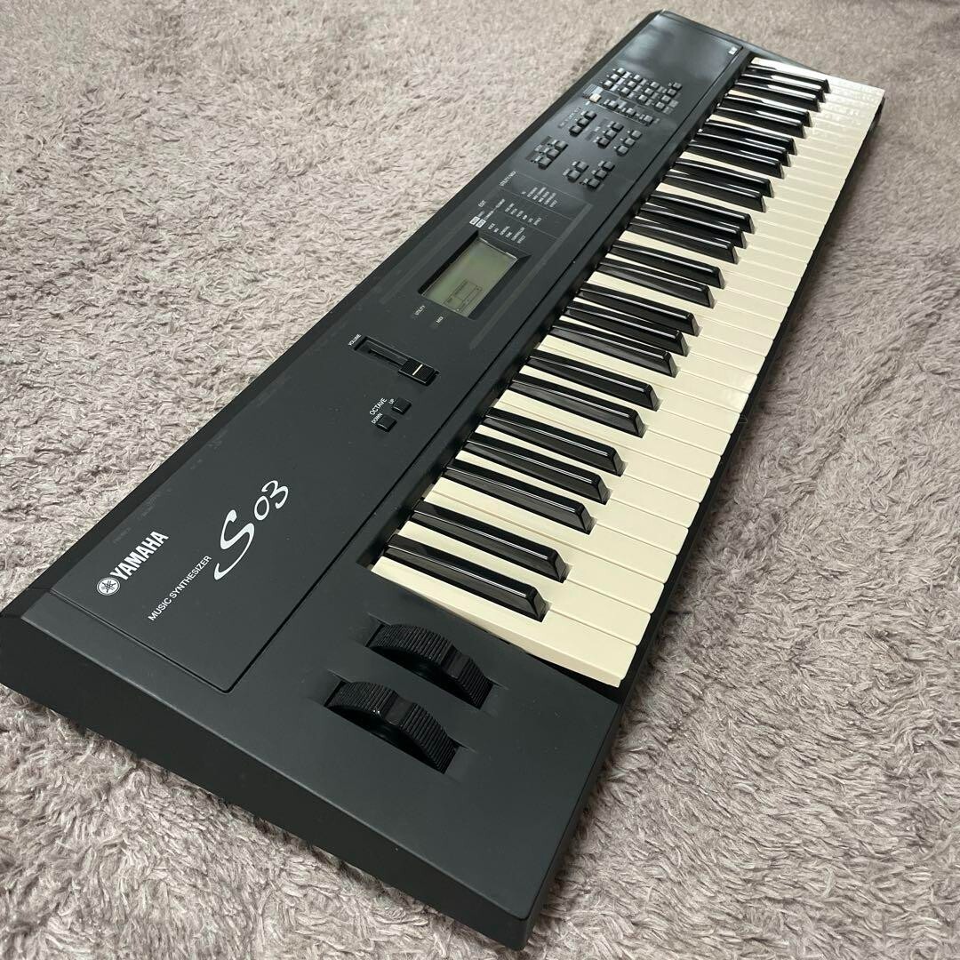 Yamaha S03 シンセサイザー 61鍵盤 Yamaha S03 61-Key Keyboard Synthesizer Black with Adapter