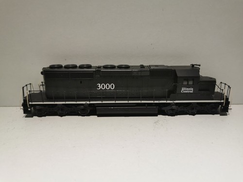 Athearn HO Gauge Diesel Locomotive ILLINOIS CENTRAL - Picture 2 of 8