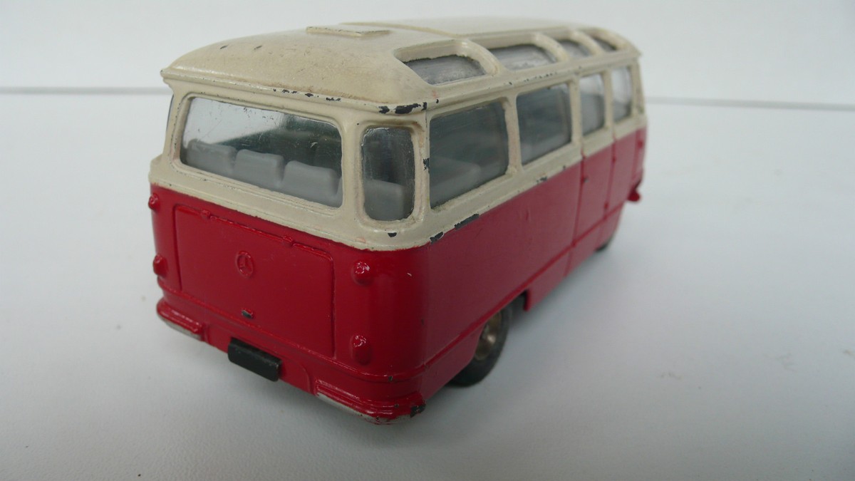 DINKY TOYS FRANCE CAR MERCÉDES-BENZ. REF. 541