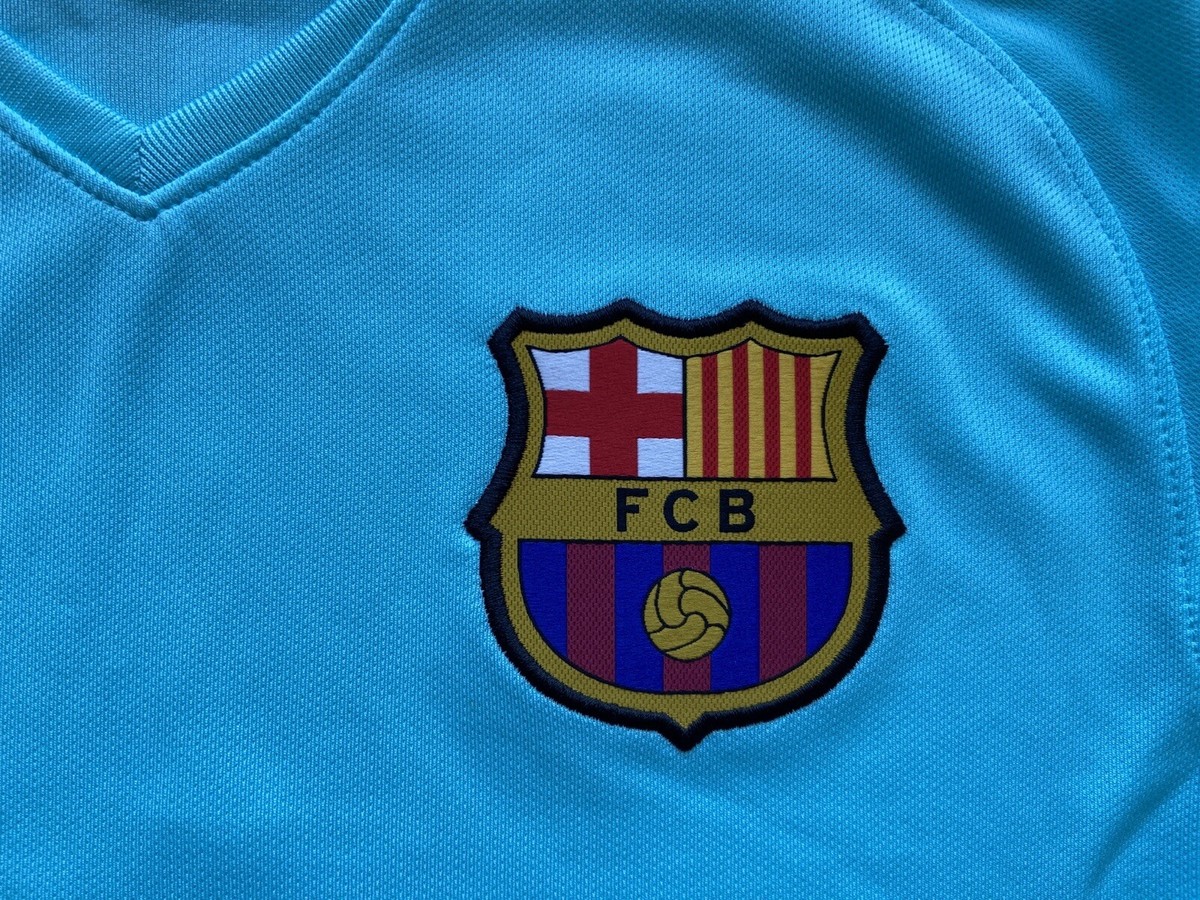 BARCELONA 2017 2018 AWAY SHIRT JERSEY NIKE 847254-484 sz S BARCELONA 2017 2018 AWAY SHIRT JERSEY NIKE 847254-484 sz S