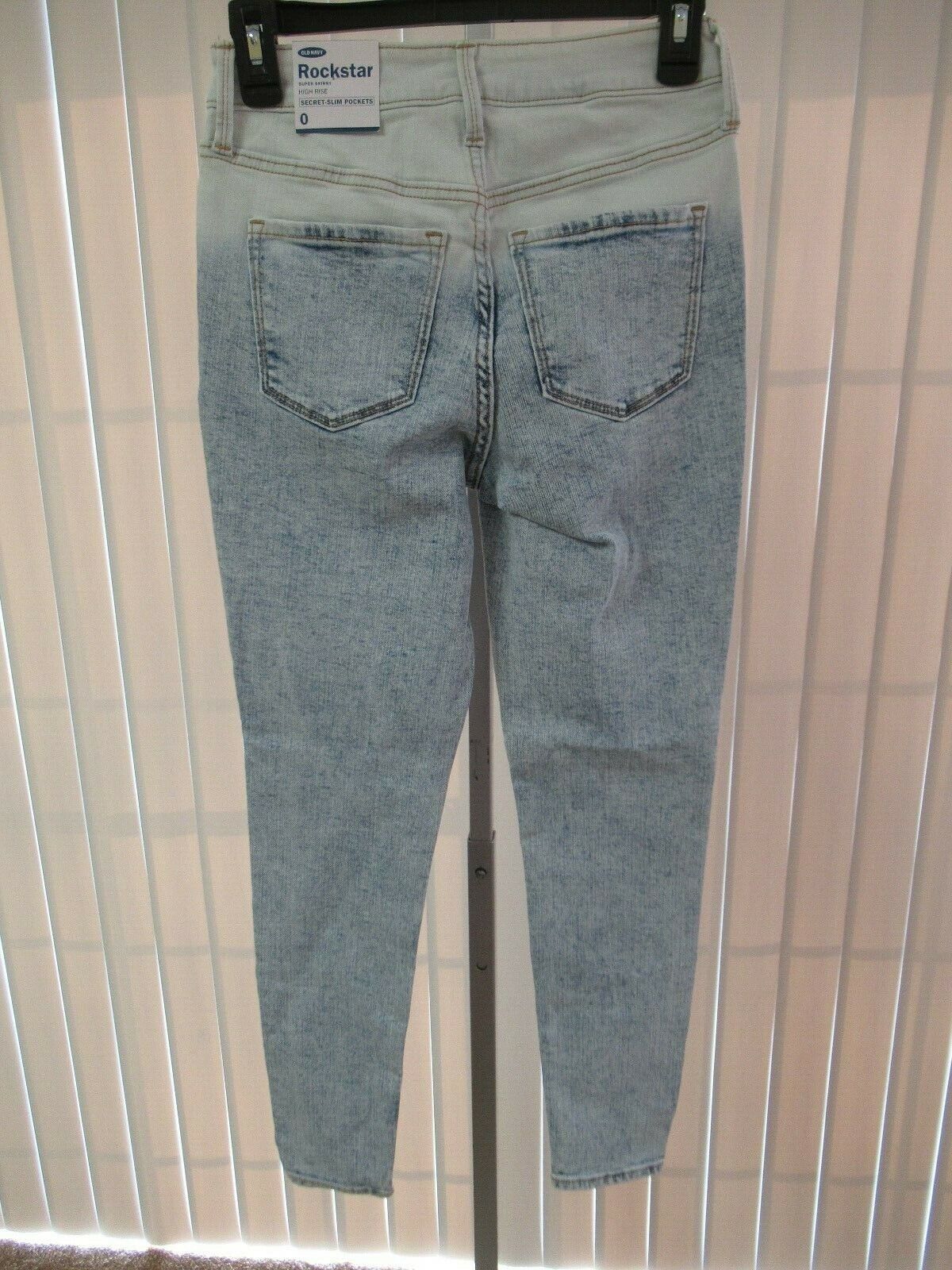 Old Navy Rockstar High Rise Super SKINNY Jeans Button Fly Raw 