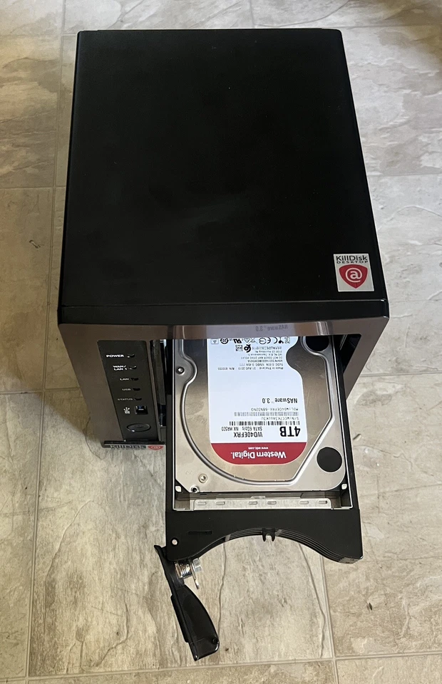 Thecus N5810 NAS 5 Trays /5x 4TB HD - Image 4 of 4