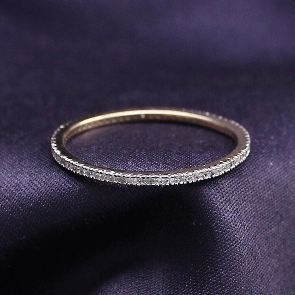 Banda de promesa apilable de eternidad de diamantes cultivados en laboratorio de 0,20 quilates en oro 925 y 10K, 14K Foto 3 de 4