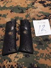 Pachmayr Sure Grip Grips for Llama Large Frame 45/38 Super