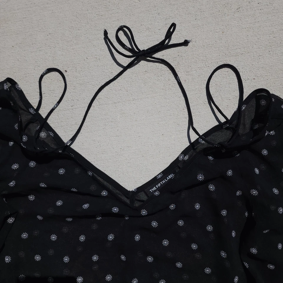 Blusa Midnight Memories en Negro Estampado Margarita La Quinta Etiqueta Mujer Talla Pequeña Foto 3 de 4