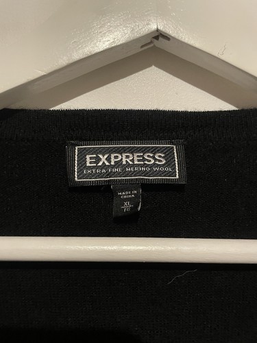Express Men's Sweater Size XL V-neck Long Sleeve Modern Fit Fine Merino Wool Blk - Picture 3 of 4