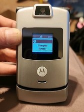 Motorola RAZR V3m - Gray  Silver Verizon Cellular Flip Phone NO BATTERY