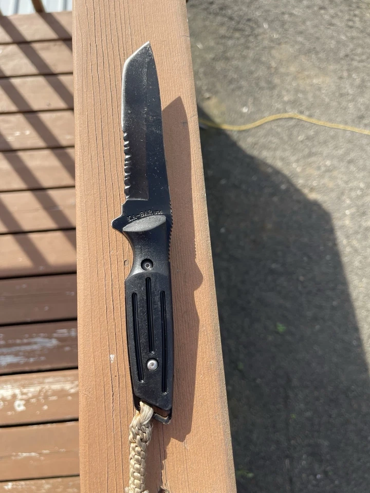 Ka-Bar-Tanto-4.5/8-#1462-Hard To Find-Nice Cond-Fixed Blade Knife-Made In (USA)! - Image 2 of 4