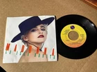 MADONNA Sire 7-28425 PROMO LA ISLE BONITA  NM-   LISTEN