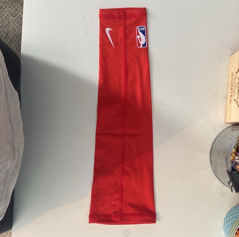 一*ん様 Supreme Nike NBA アームスリーブ レッド S/M アー Red NBA Supreme Arm Sleeve L/XL | eBay