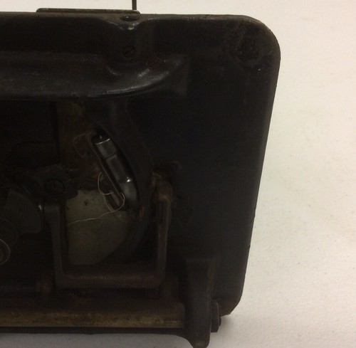 1894 - Singer Sewing Machine - Pre-Owned - Picture 11 of 12