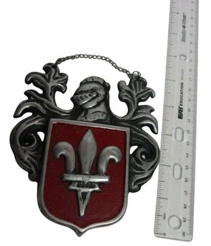 Vtg HERITAGE HOUSE Medieval Wall Hanging Mid-Century Coat of Arms Fleur Knight