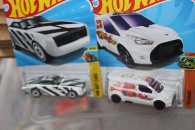 2025 Hot Wheels-Treasure Hunt Ford Transit Van & Regular Issue Hi-Roller II