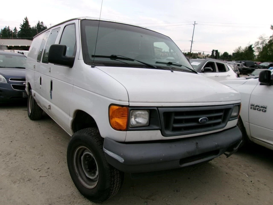 Luz de giro de lámpara de estacionamiento/esquina del conductor para camioneta Ford E150 03-07 30708201 Foto 2 de 4