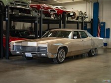 1970 Lincoln Continental 460 V8 4 Door Sedan on eBay