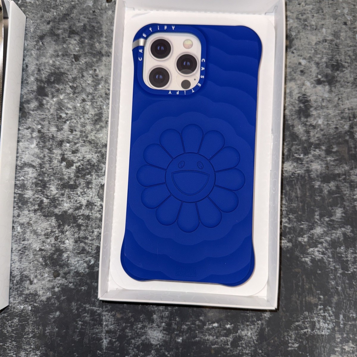 TAKASHI MURAKAMI CASETİFY FLOWERS Ripple Phone Case Blind Box 16