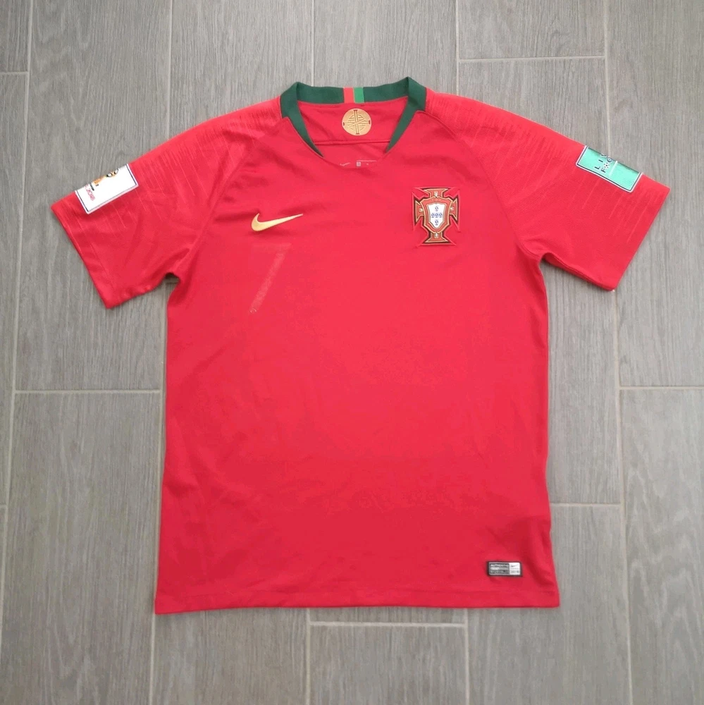 Portugal Nationalmanschaft Trikot Größe: M WM 2018 Fußball Streatwear Fans Mode