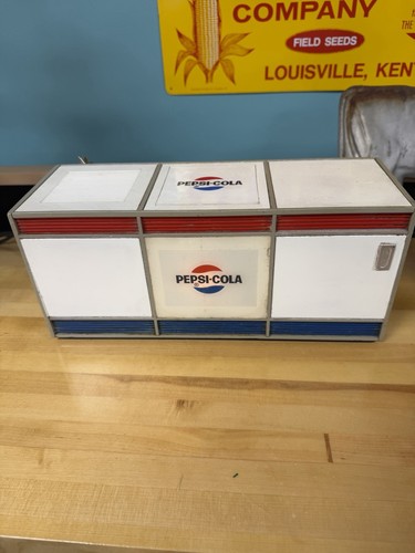 Pepsi 1960s Am/fm Radio Cooler Shape Machine