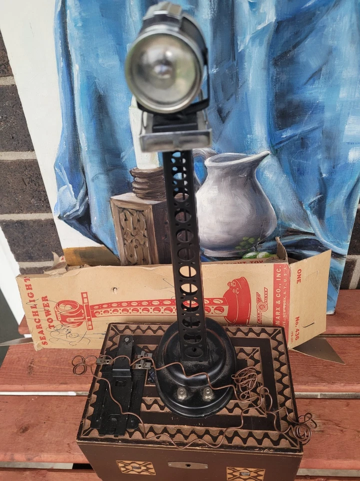 Vintage Louis Marx & Co. Searchlight Tower toy #436 - Image 3 of 4