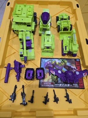 Transformers Titan class unite warriors Devastator 