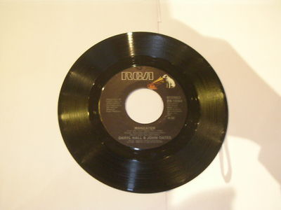 DARYL HALL & JOHN OATES - Maneater - 1982 US 7''