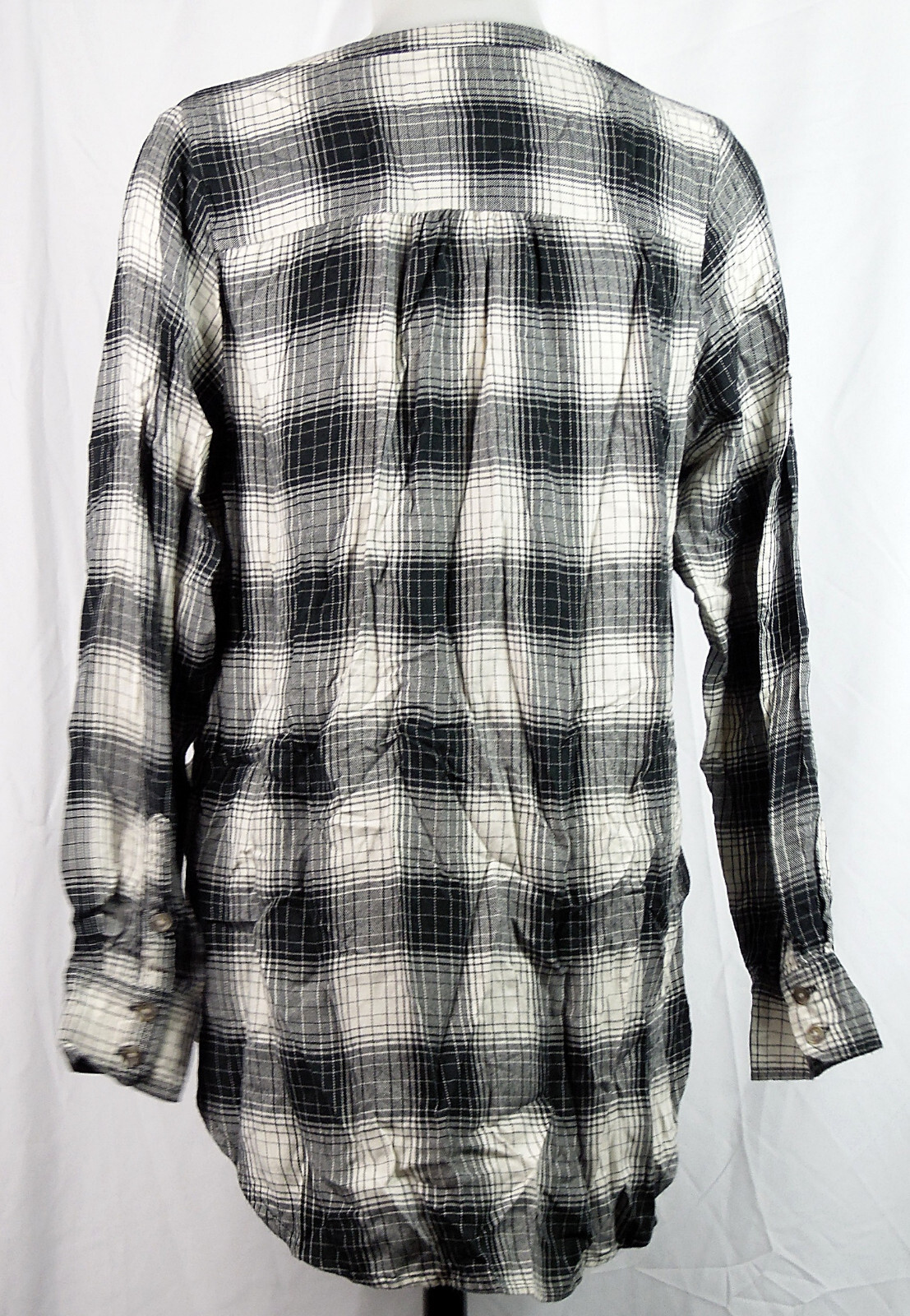 Universal Thread Black Plaid Super Soft Woven Ray… - image 3