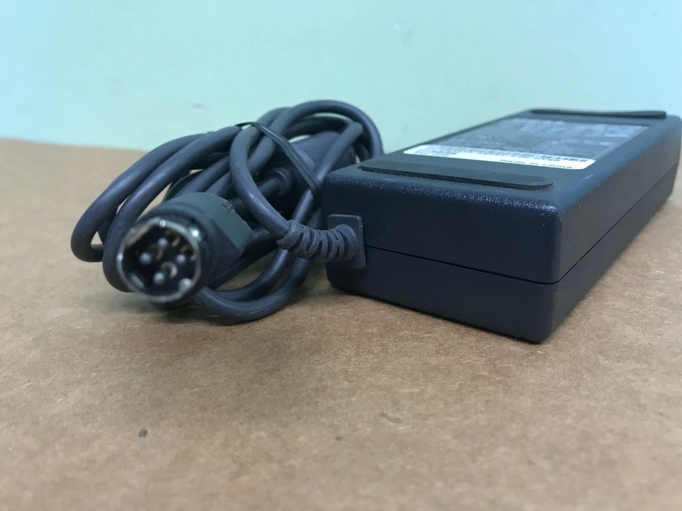 GENUINE DELL PA-9 90W 2001FP 20" LCD MONITOR POWER SUPPLY R0423 ADP-90FB - Image 2 of 2