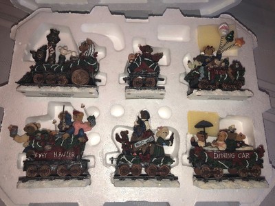 boyds bears christmas figurines