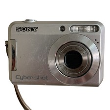 Sony Cyber-shot DSC-S650 7.2MP Digital Camera Silver FOR PARTS OR REPAIR