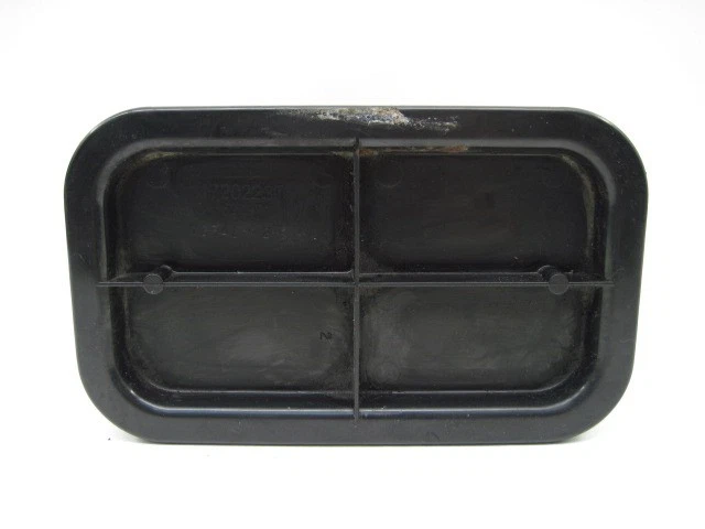 BOTE DE VAPOR COMBUSTIBLE VOLVO XC70 2004 04 17202237 701711 Foto 3 de 4