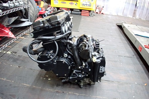 2001 TRIUMPH TROPHY 900 ENGINE W/ STARTER 190PSI COMPRESSION 38537 MILES - Picture 2 of 12